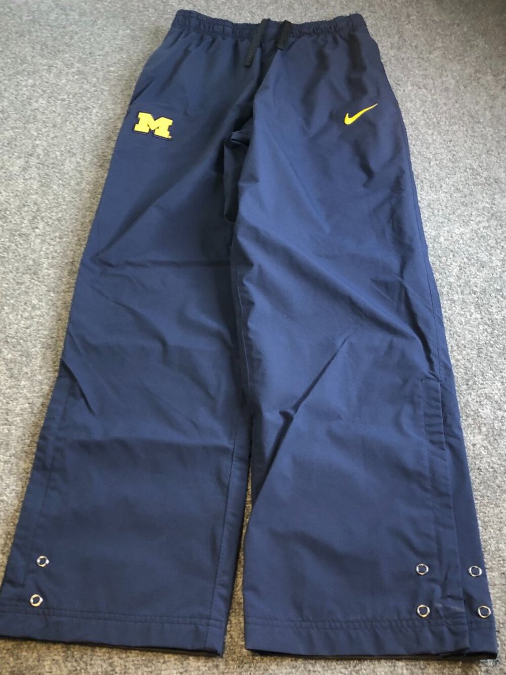 Nike Michigan Wolverine Pants Mens MEdium Blue Windbreaker StormFIT Rain Snap